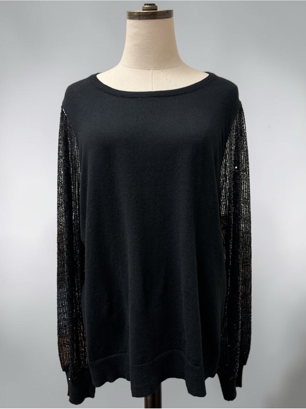 *NWT* Grave & Lace Black Women's Long-Sleeve Knit Top with sequin Sleeves